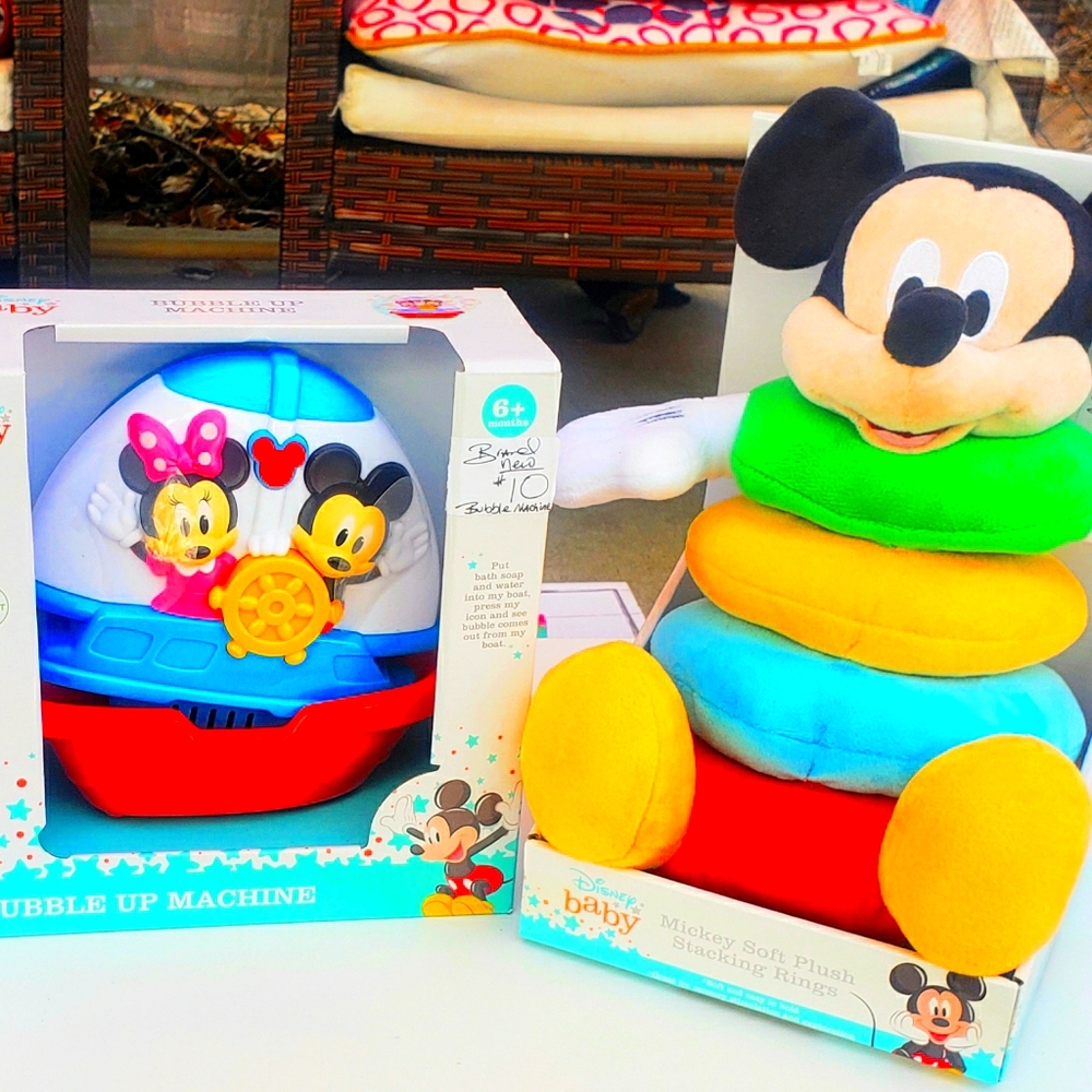 Mickey Mouse and Minnie Mouse bundle 🤩